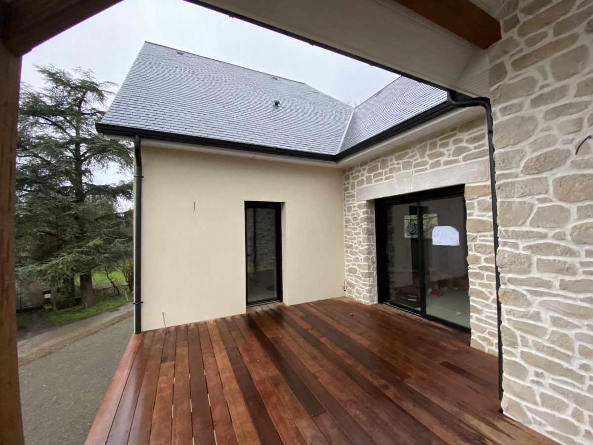Haus in Clecy - Terrasse